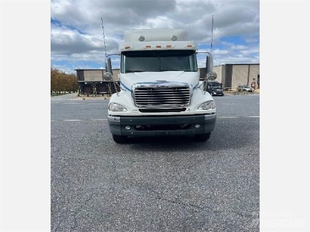 Freightliner CL112G Çekiciler