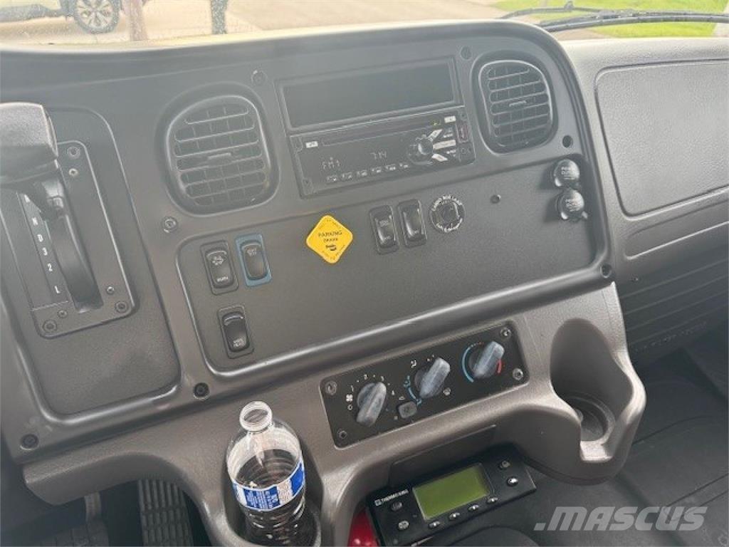 Freightliner M-2 Frigofrik kamyonlar