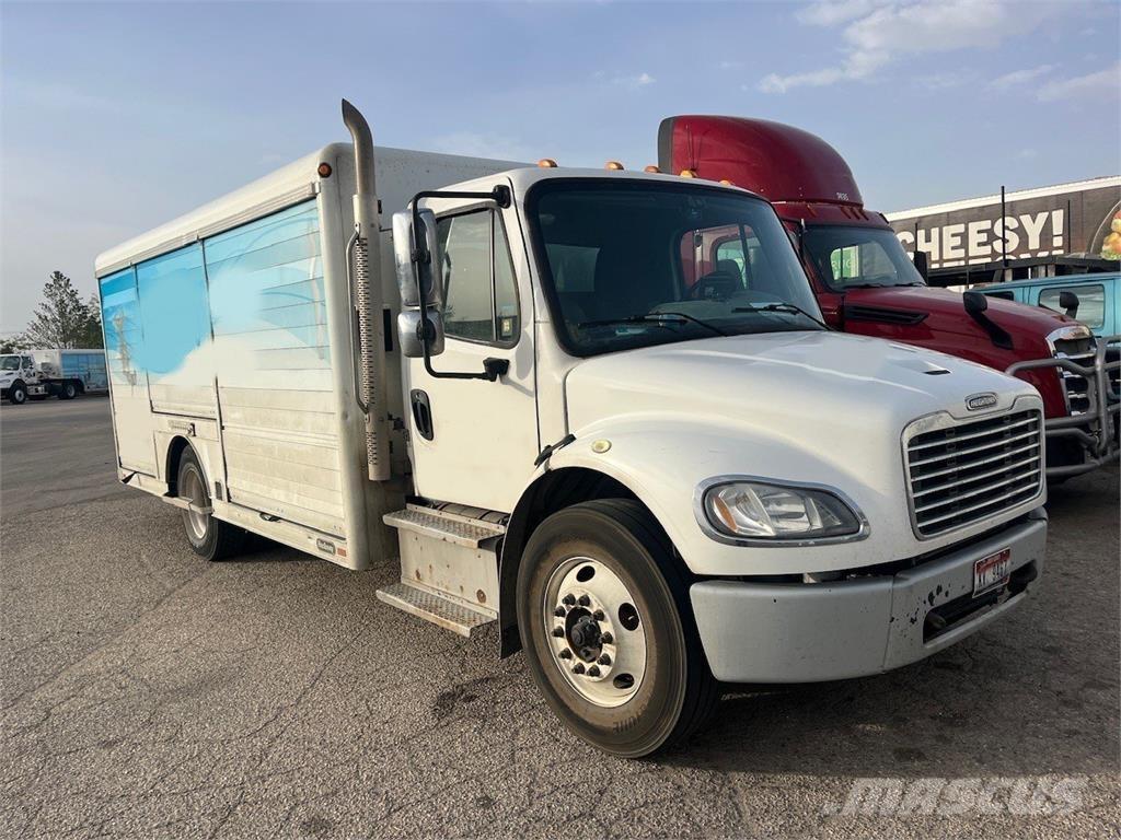 Freightliner M2 İçecek kamyonları