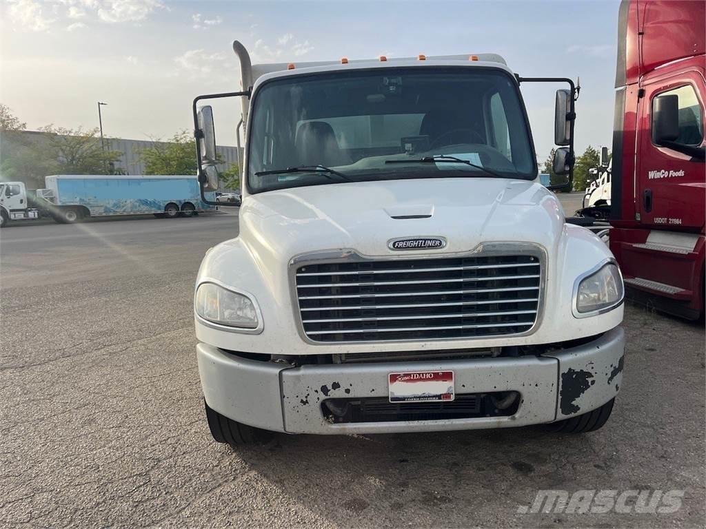 Freightliner M2 İçecek kamyonları
