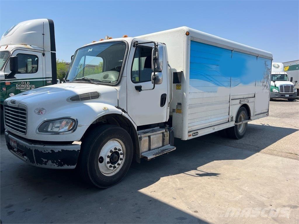 Freightliner M2 İçecek kamyonları