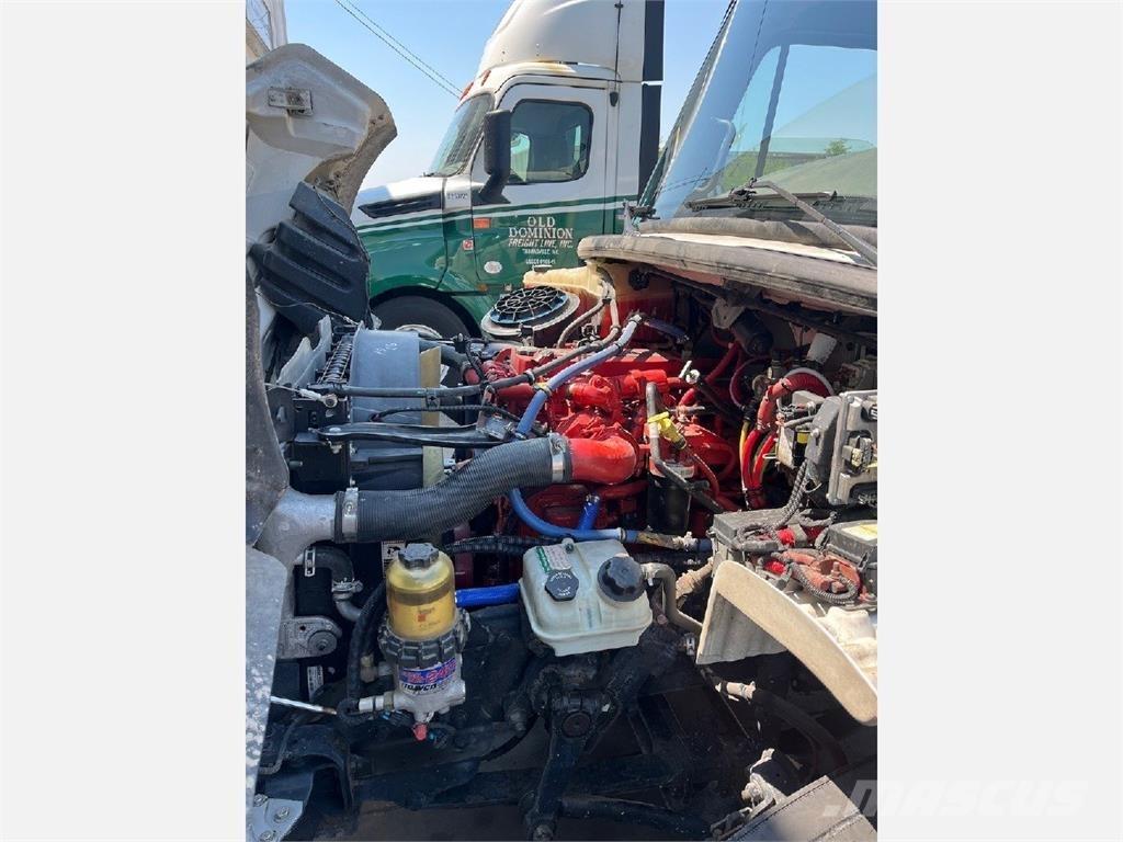 Freightliner M2 İçecek kamyonları