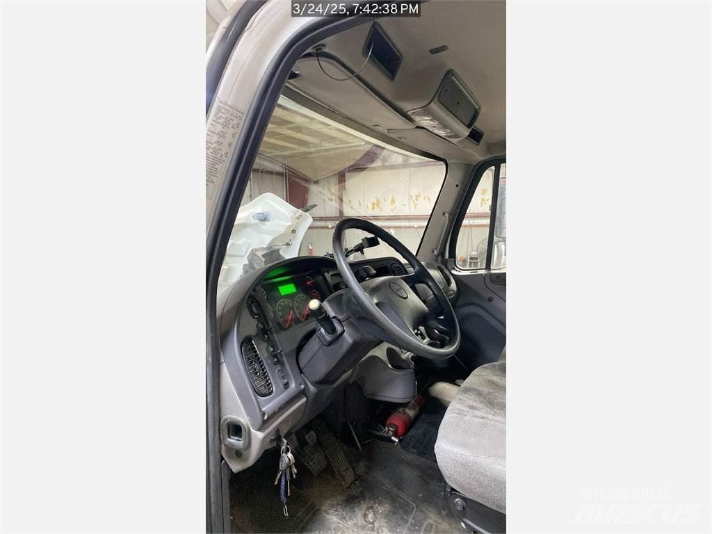 Freightliner M2 Frigofrik kamyonlar