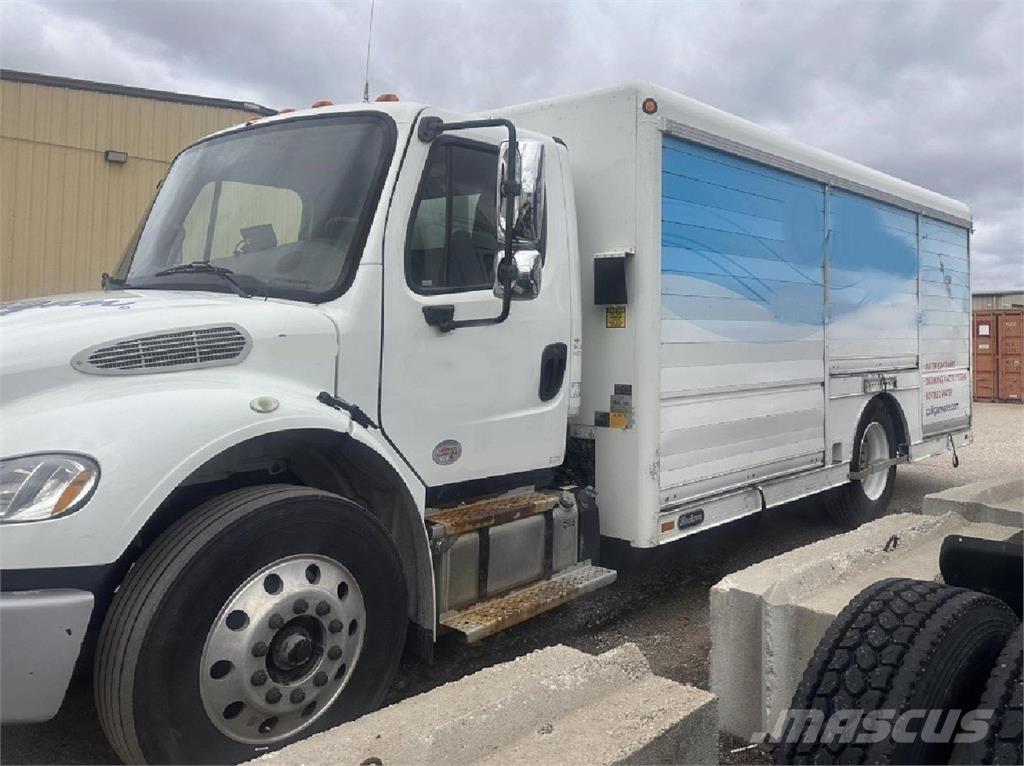 Freightliner M2 İçecek kamyonları