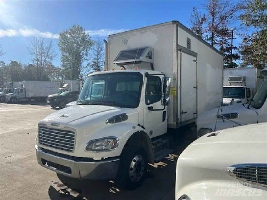 Freightliner M2-106 Kapali kasa kamyonlar