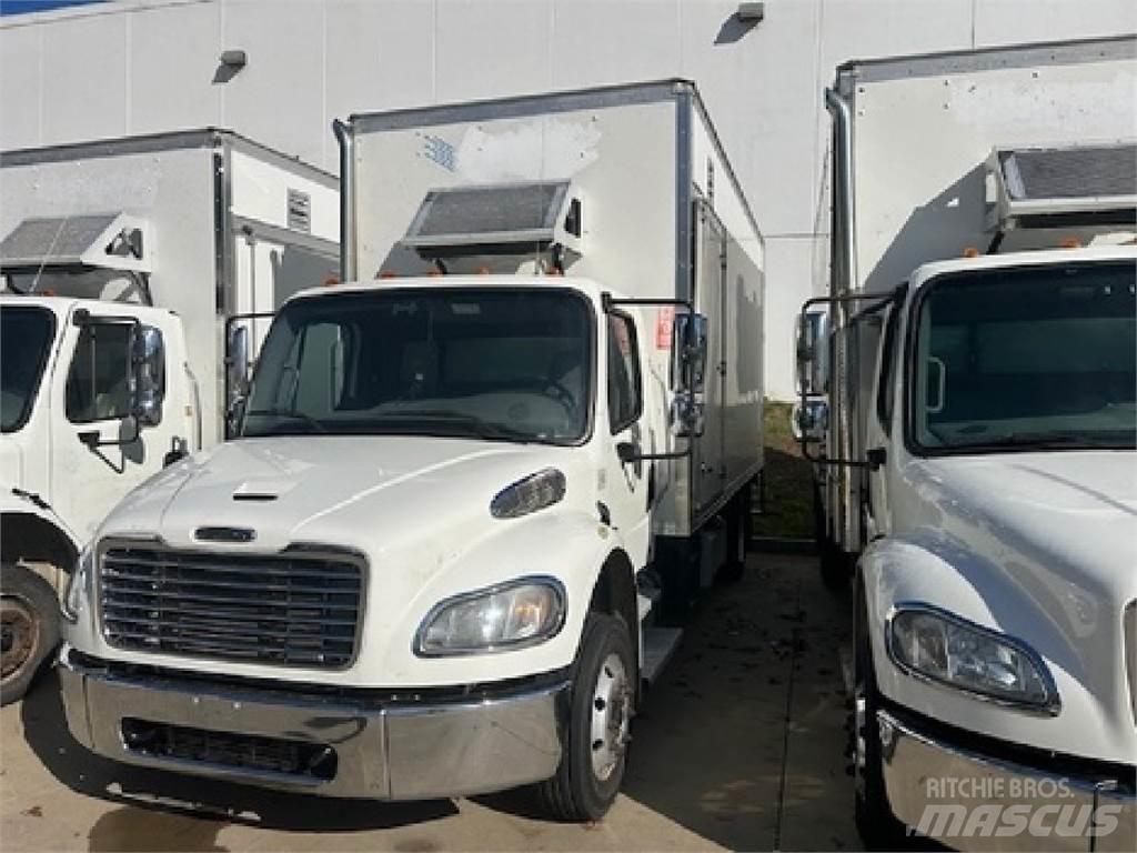 Freightliner M2-106 Kapali kasa kamyonlar