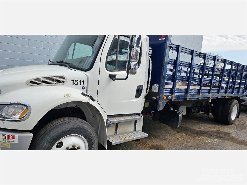 Freightliner M2 106 Flatbed kamyonlar