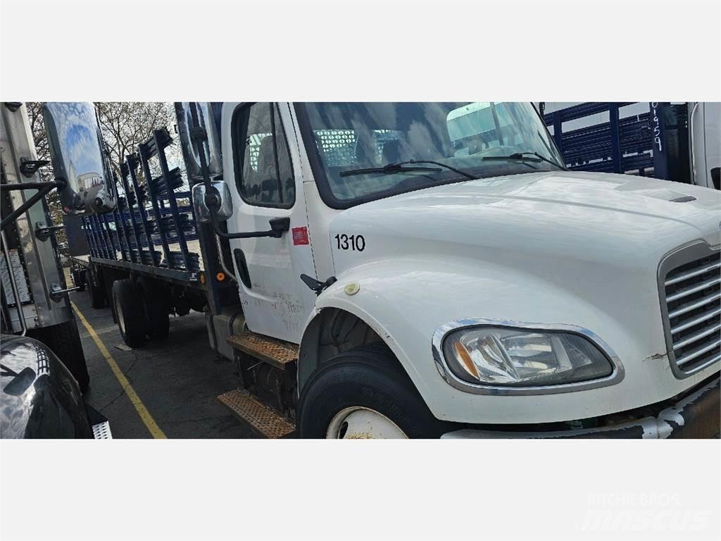 Freightliner M2 106 Flatbed kamyonlar