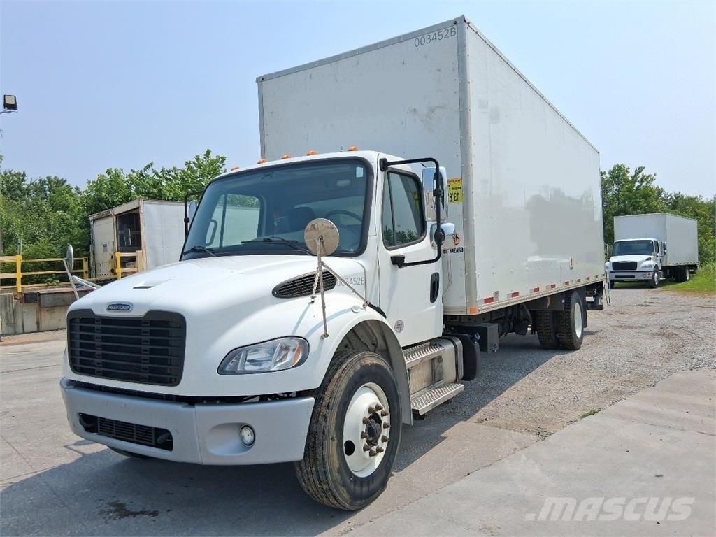 Freightliner M2-106 Kapali kasa kamyonlar