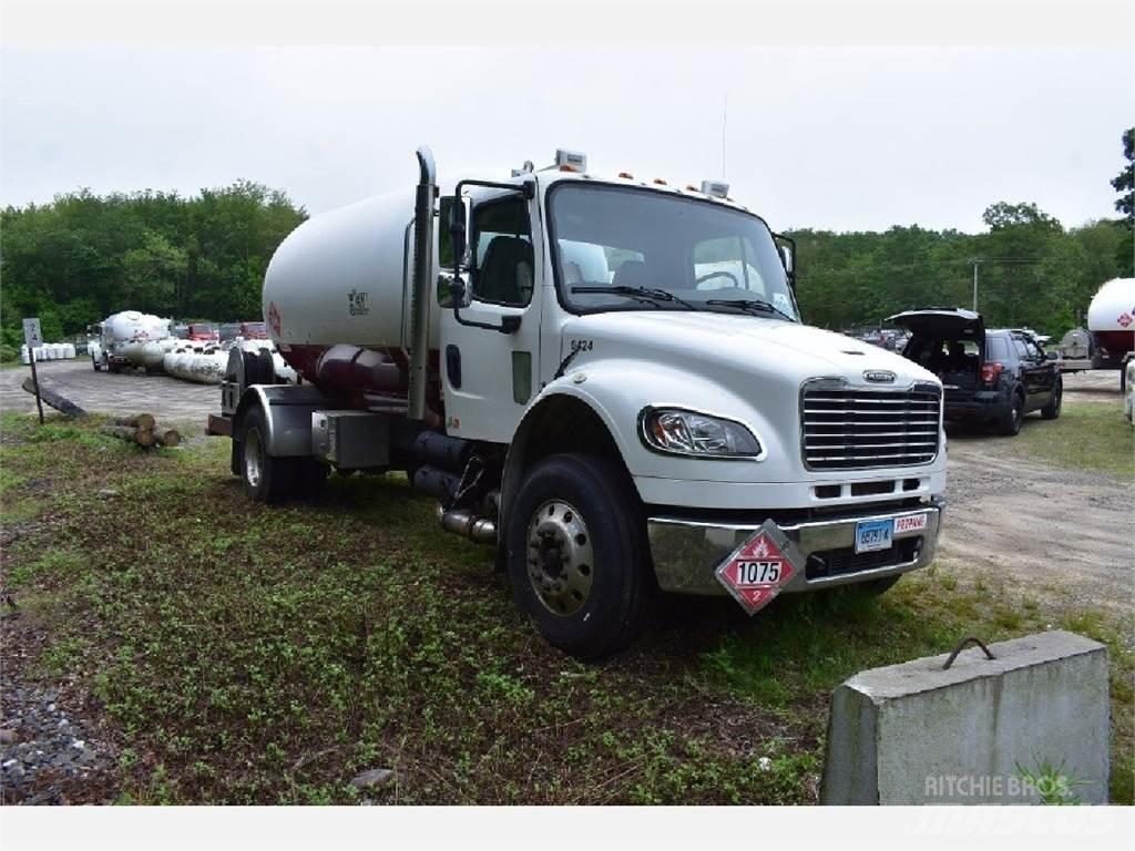 Freightliner M2-106 Diger kamyonlar