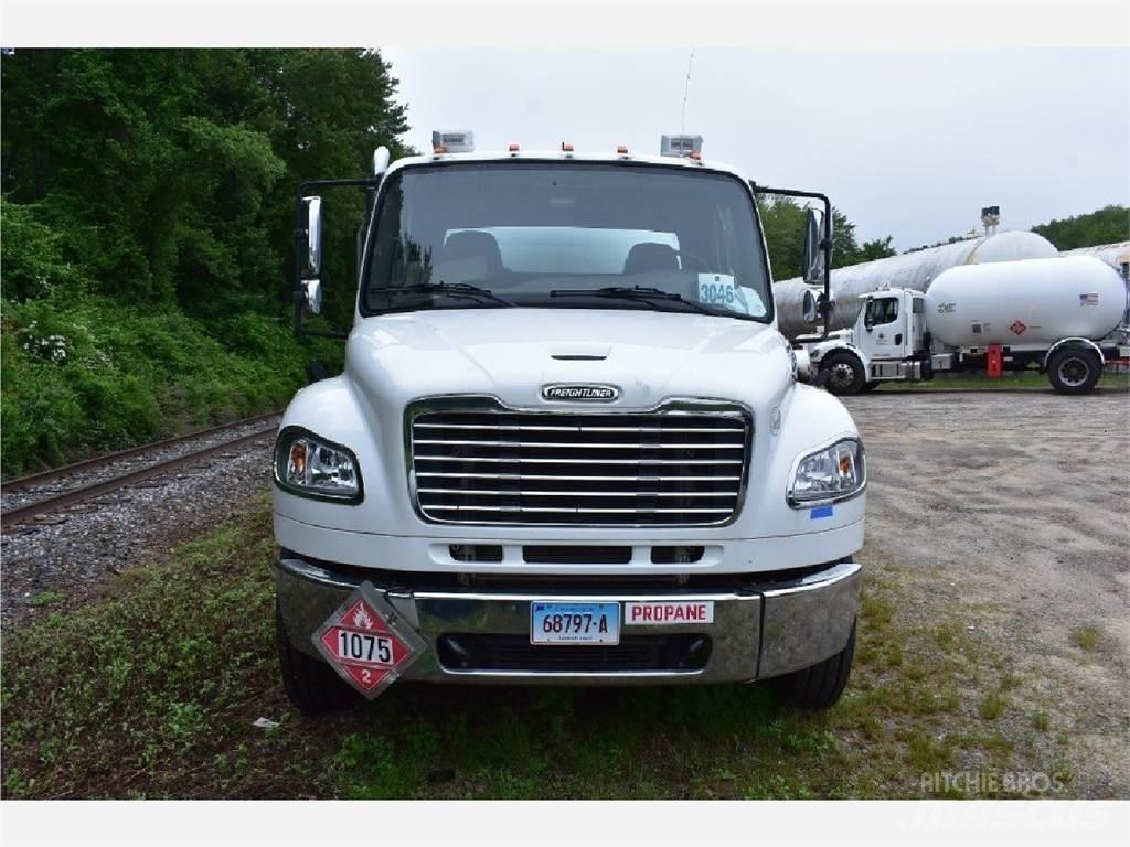 Freightliner M2-106 Diger kamyonlar