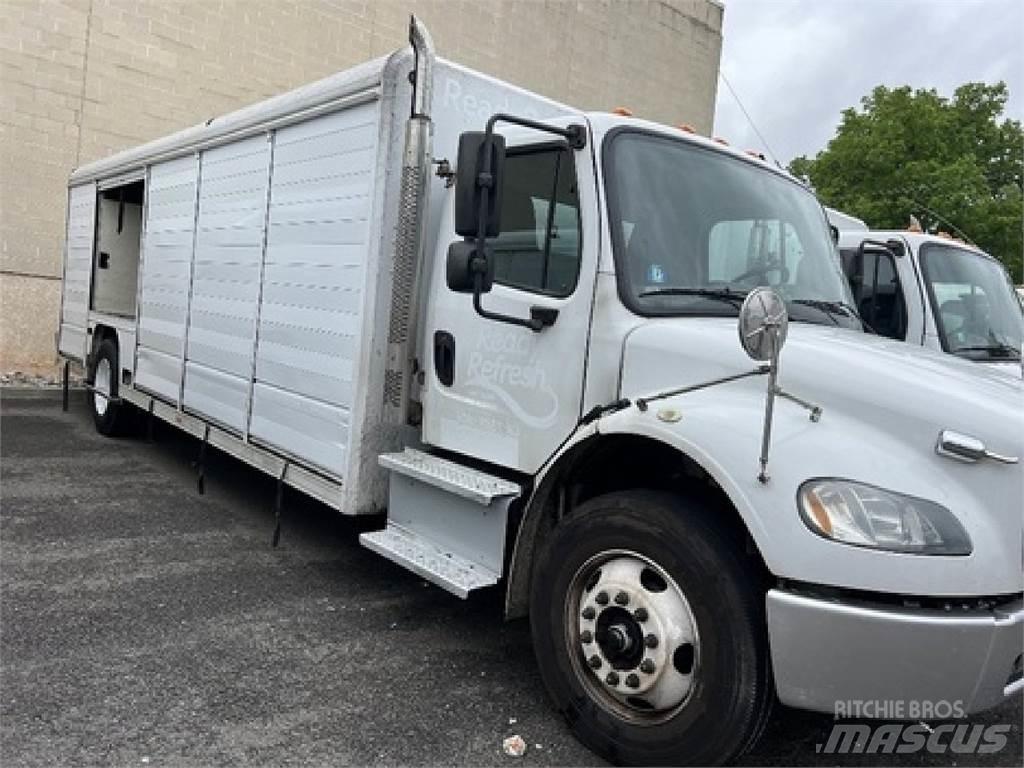 Freightliner M2106 İçecek kamyonları