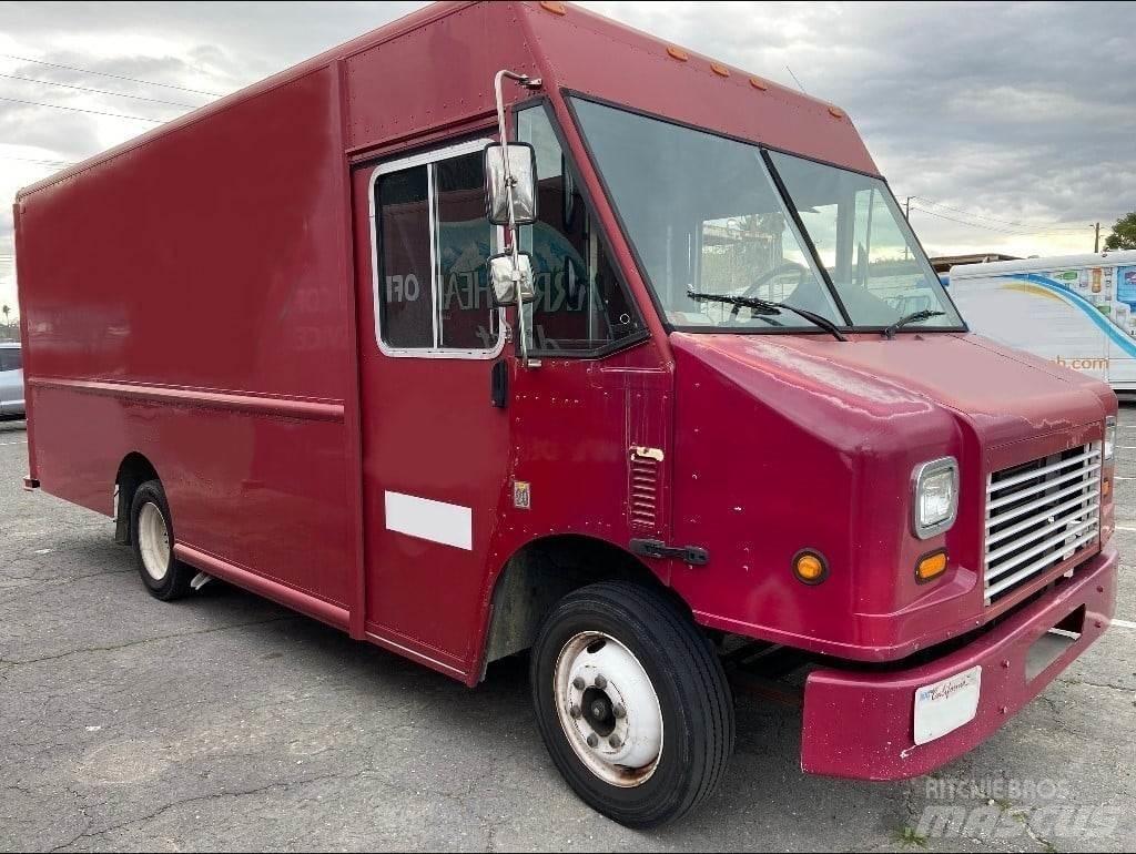 Freightliner MT45 Kapali kasa kamyonetler