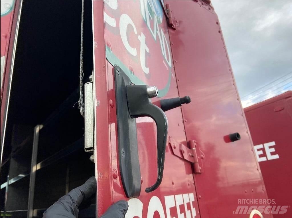 Freightliner MT45 Kapali kasa kamyonetler