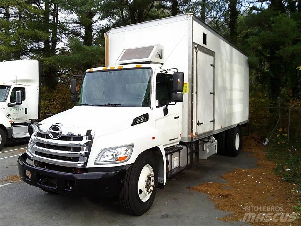 Hino 338 Kapali kasa kamyonlar