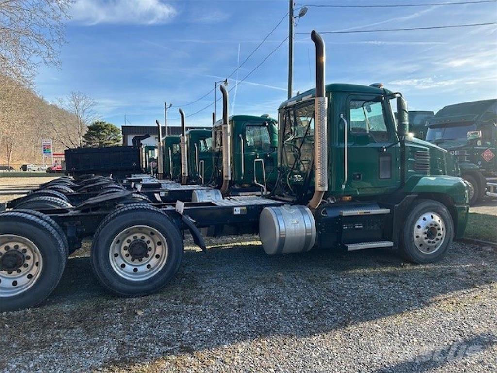 Mack AN64T Çekiciler