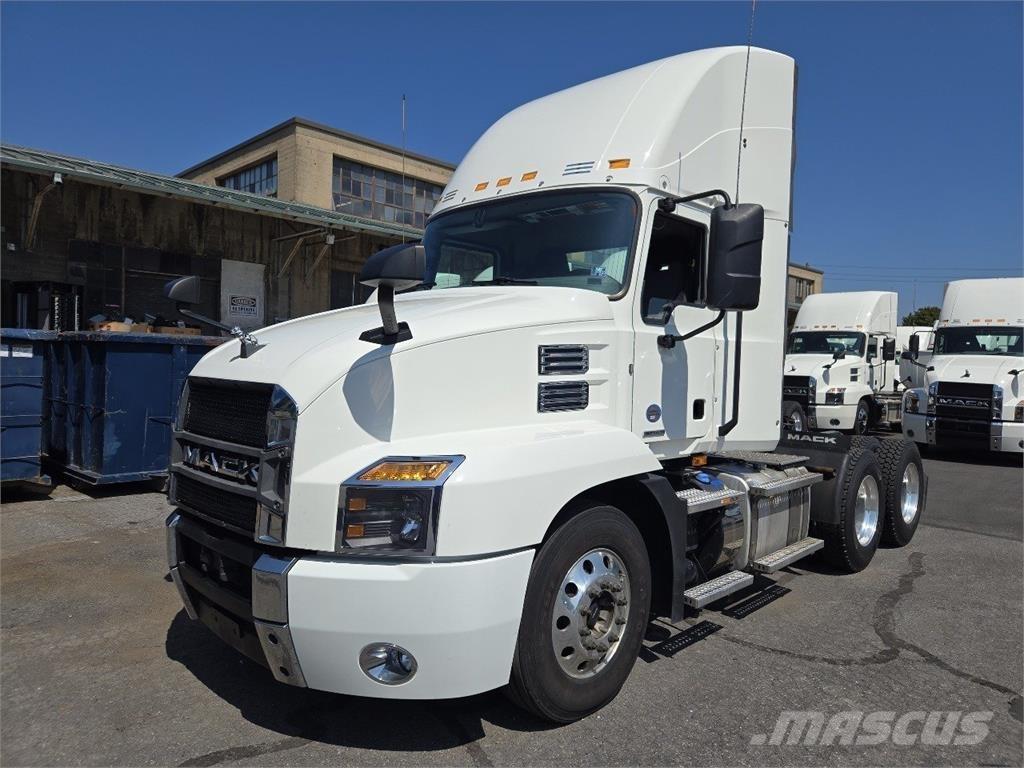 Mack AN64T Çekiciler