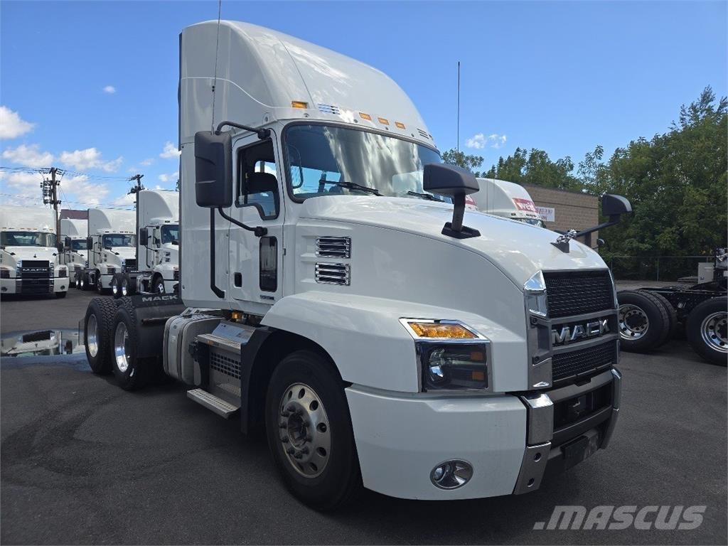 Mack AN64T Çekiciler