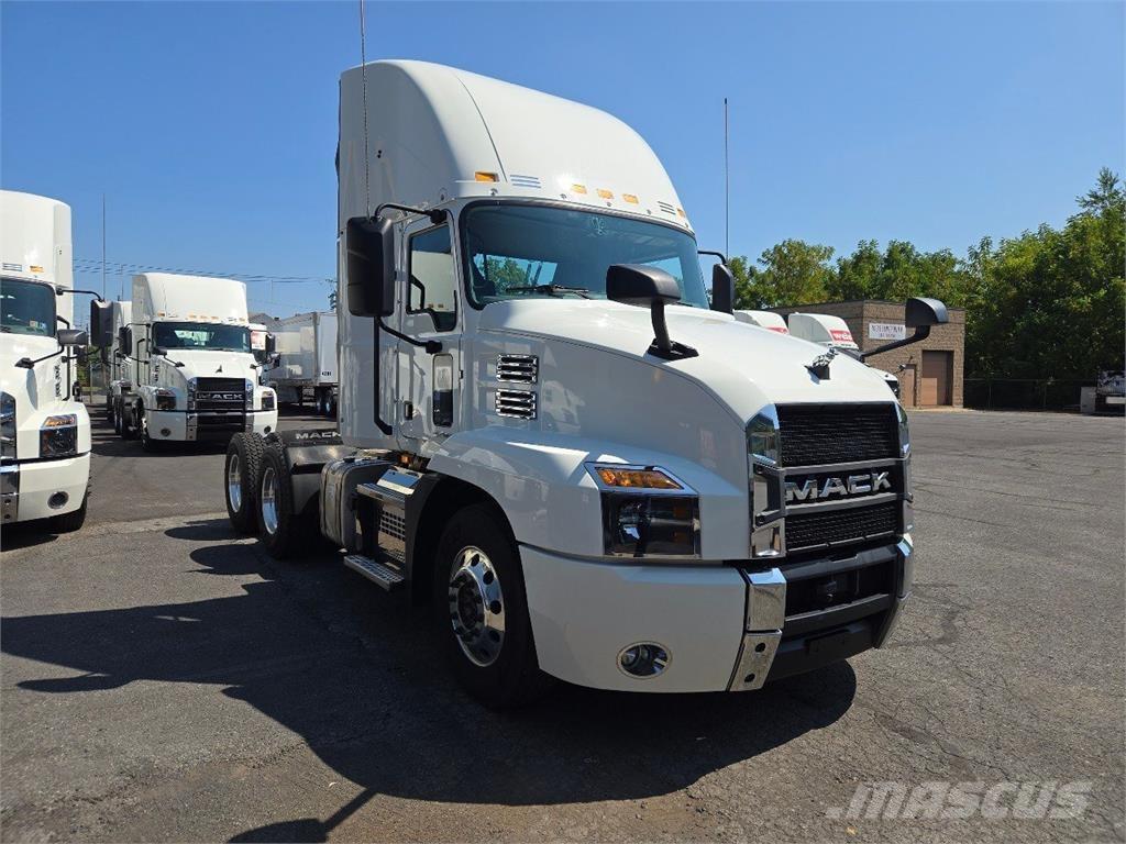 Mack AN64T Çekiciler