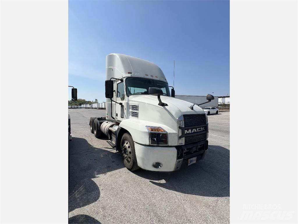 Mack Anthem AN64T Çekiciler