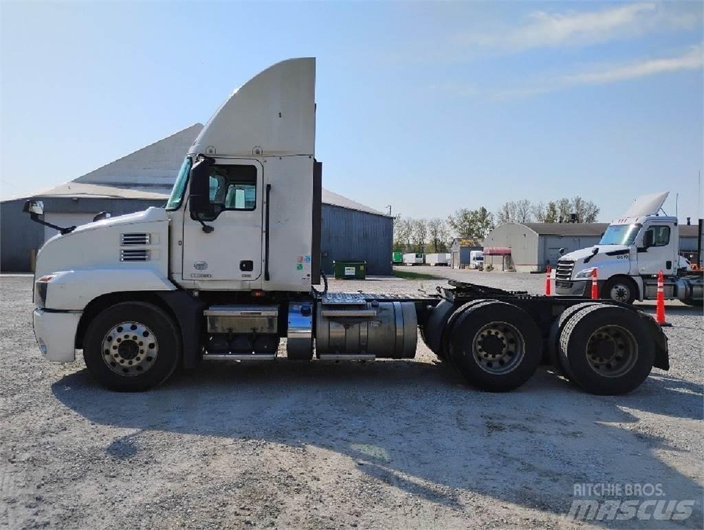 Mack Anthem AN64T Çekiciler