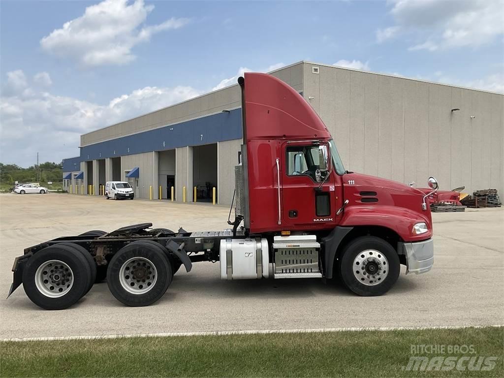 Mack CXU613 Diger kamyonlar