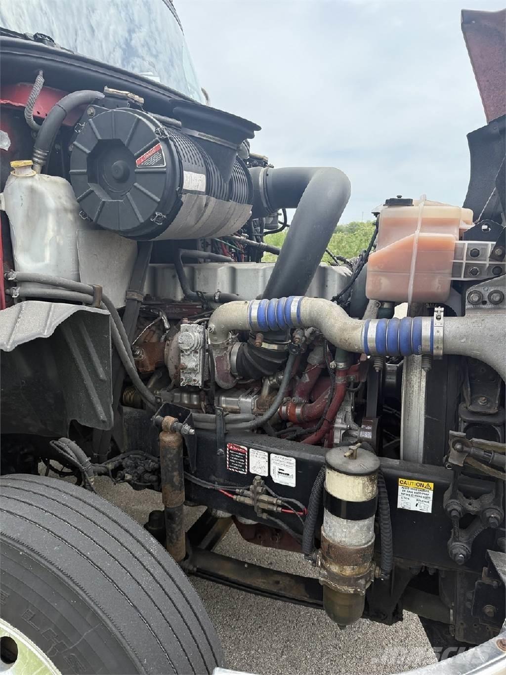 Mack CXU613 Çekiciler