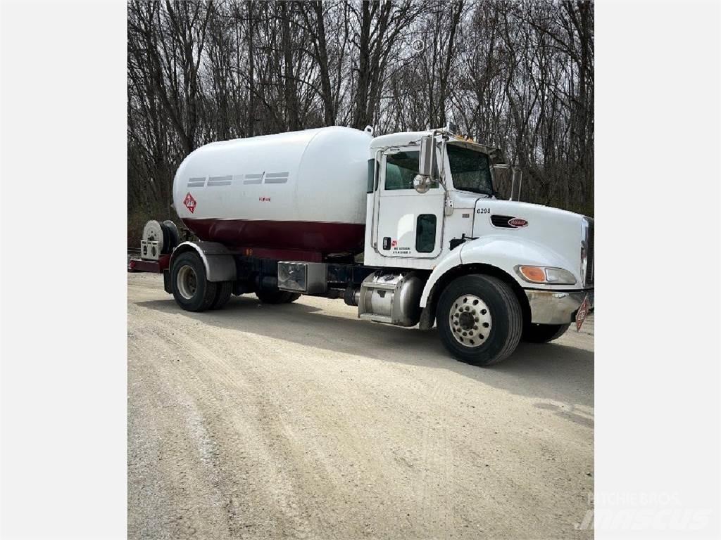 Peterbilt 335 Diger kamyonlar