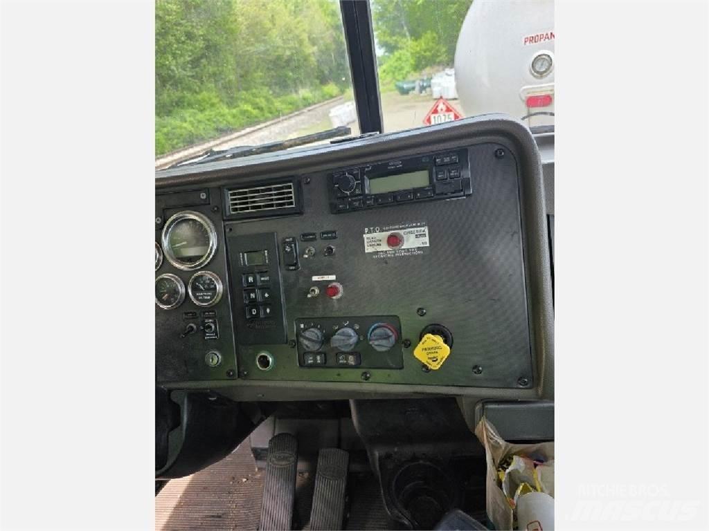 Peterbilt 335 Diger kamyonlar