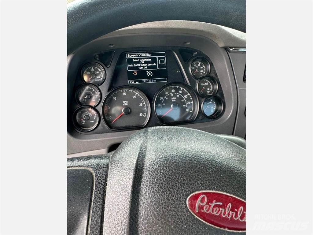 Peterbilt 567 Çekiciler
