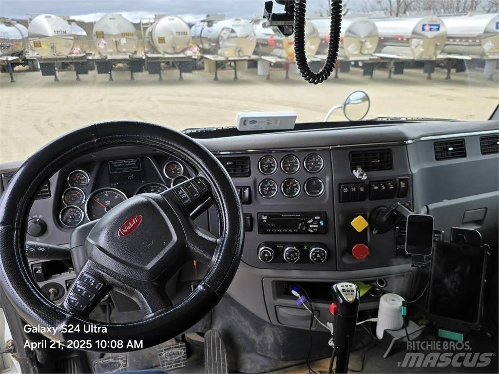 Peterbilt 567 Çekiciler