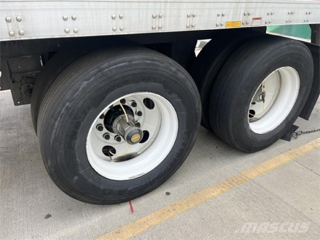 Utility VS2DX 36' Kapali kasa treylerler