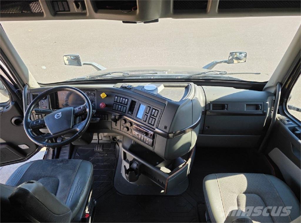 Volvo VNL64T860 Çekiciler