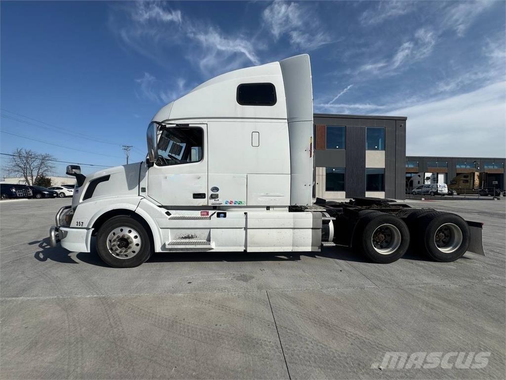 Volvo VNL670 Çekiciler
