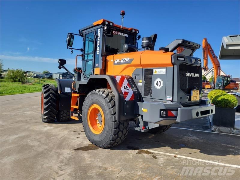 Develon DL220-7 Tekerlekli yükleyiciler