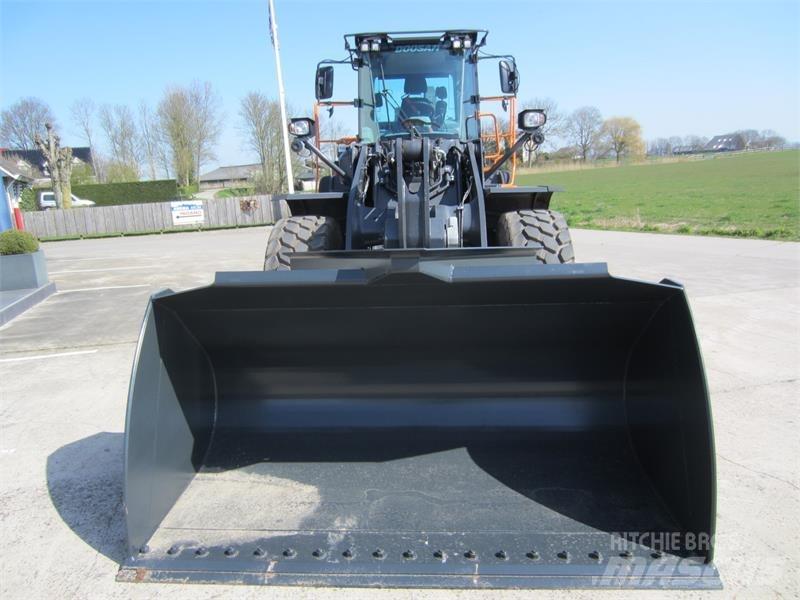 Develon DL380-7 Tekerlekli yükleyiciler
