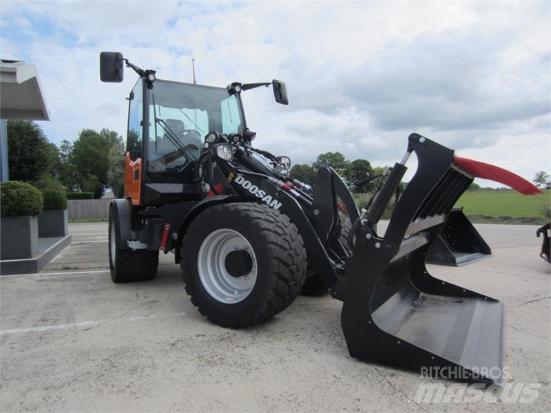 Develon DL85-7 Tekerlekli yükleyiciler