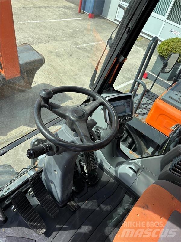 Doosan DX170W-5 Lastik tekerli ekskavatörler