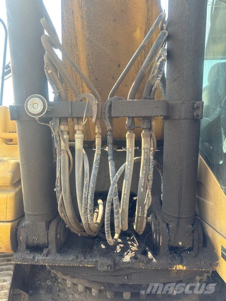 CAT 336D Paletli ekskavatörler