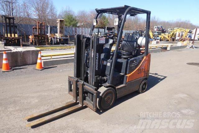 Doosan GC25P-5 Diger