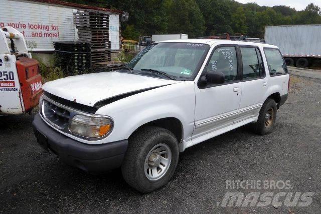 Ford Explorer Pikaplar