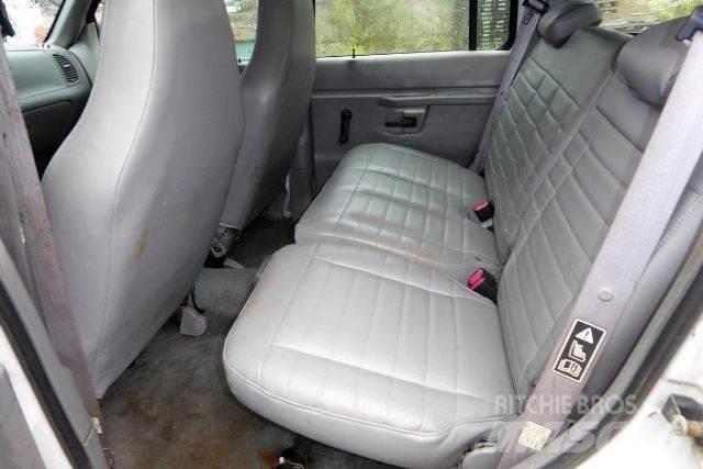 Ford Explorer Pikaplar