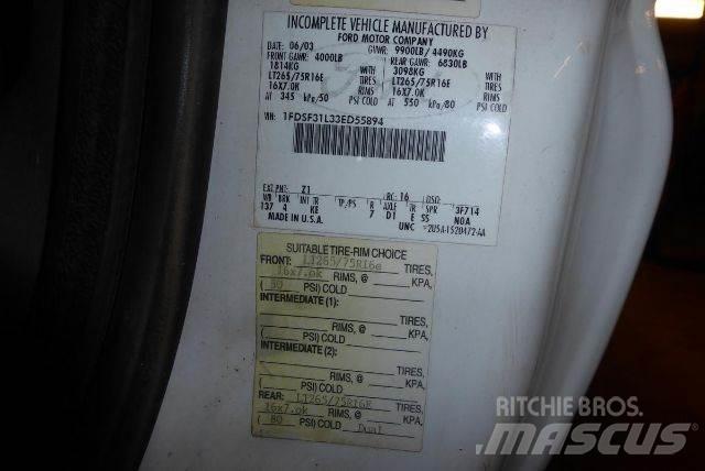 Ford F350 XL SD Belediye / genel amaçli araçlar
