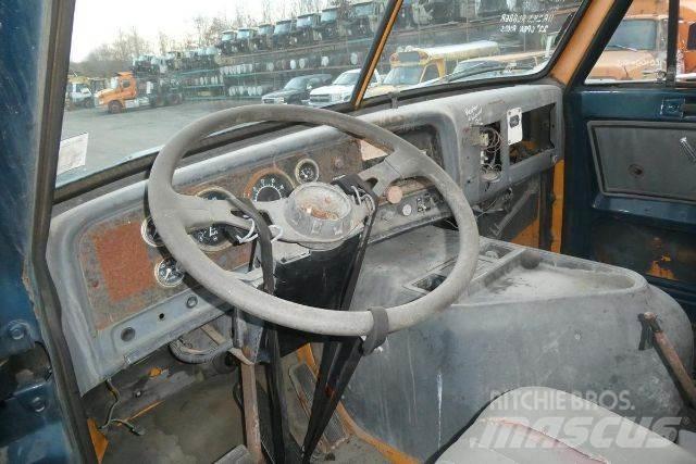 GMC TJ9C042 Çekiciler