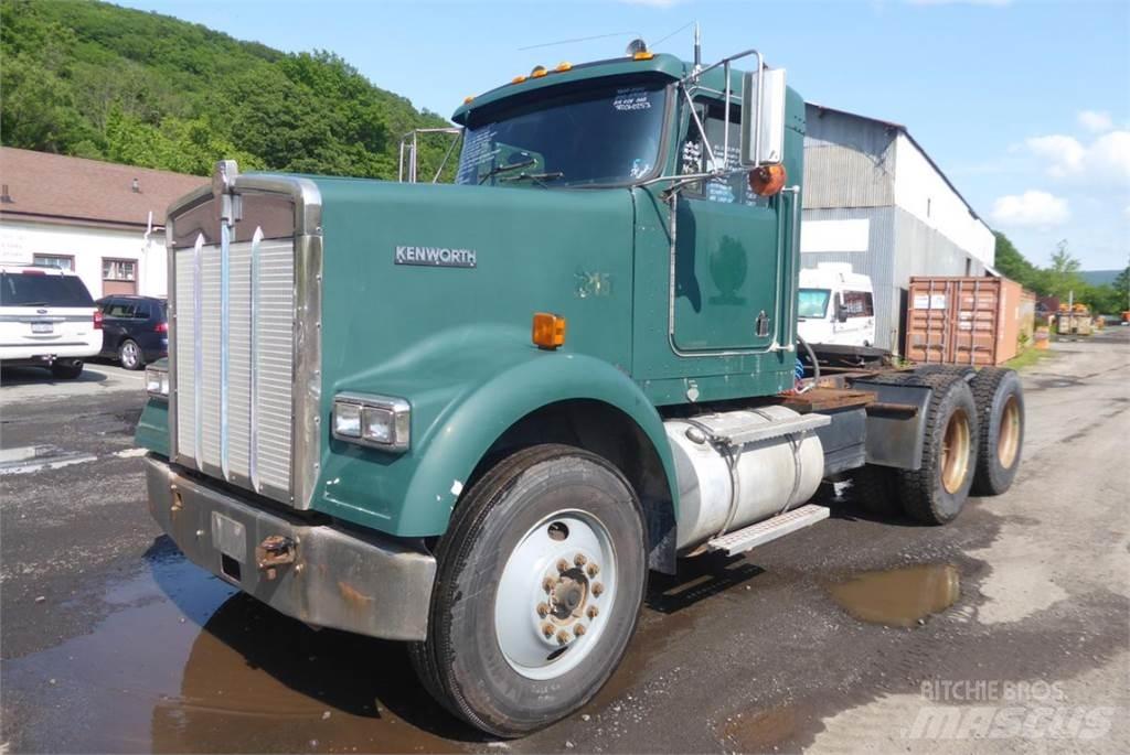 Kenworth W900B Çekiciler