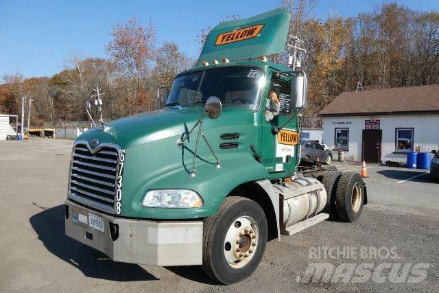 Mack CXN612 Çekiciler
