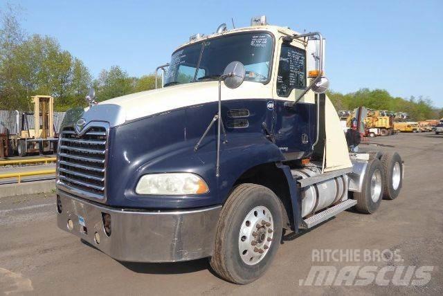 Mack CXN613 Çekiciler