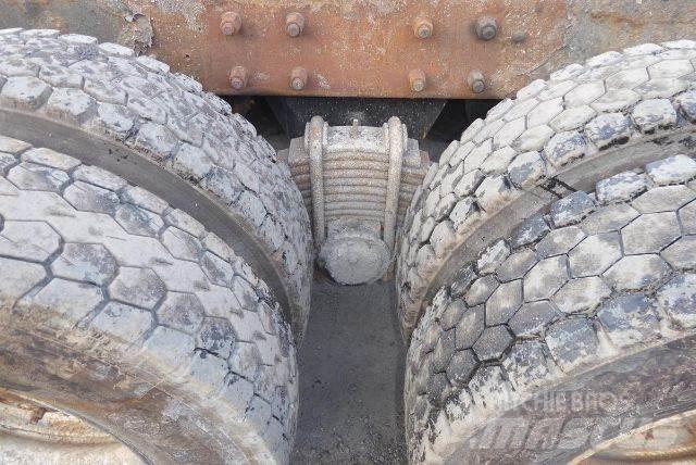 Mack MR688S Çekiciler
