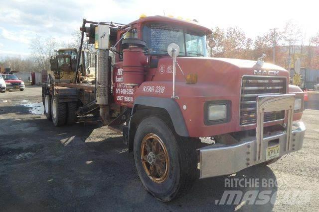 Mack RD688S Römorklar, konteyner