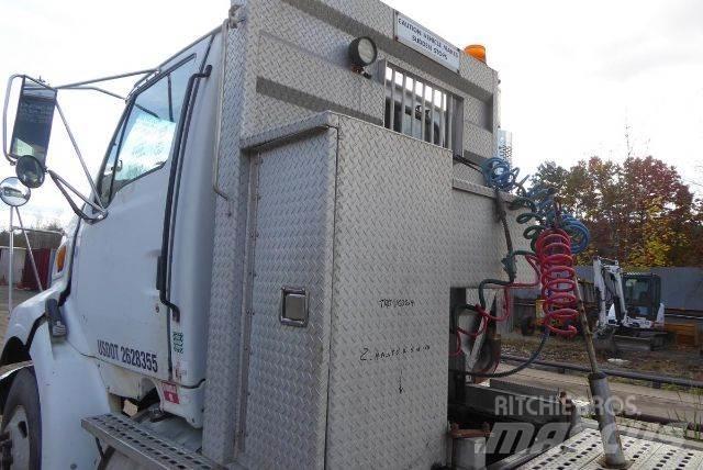 Sterling LT9500 Çekiciler